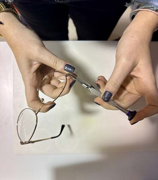 Preparación de una gafa graduada para su venta